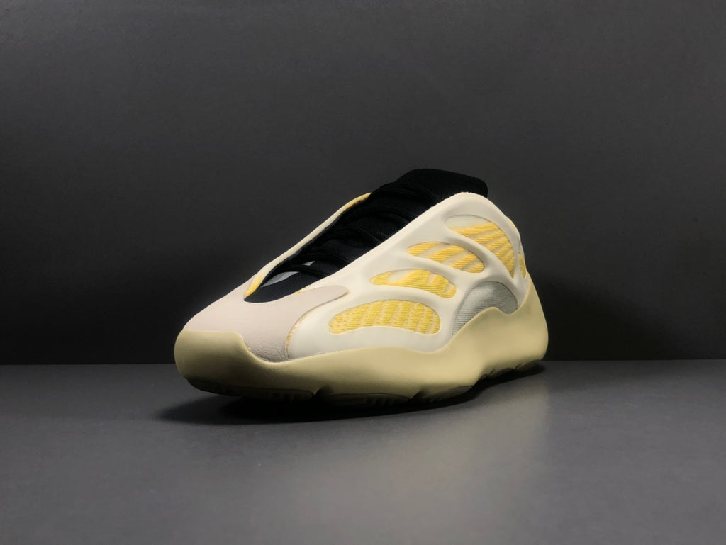 YEEZY 700 V3 “Safflower”