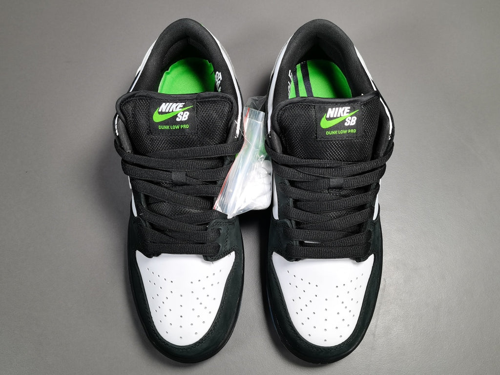 NIKE SB Dunk Low PRO OG QS