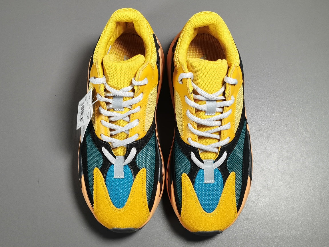YEEZY 700 BOOST 700＂Sun＂