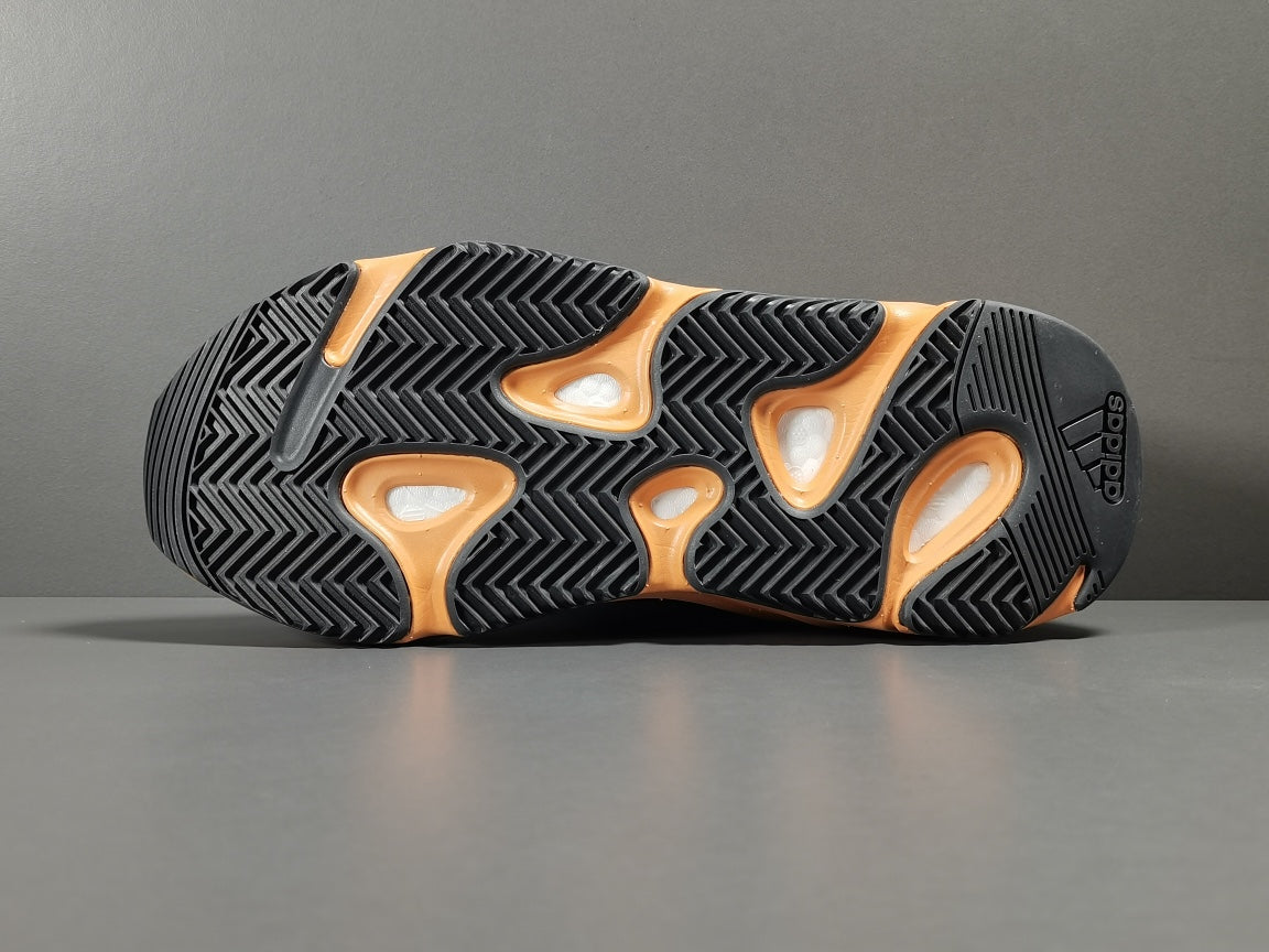 YEEZY 700 BOOST 700＂Sun＂