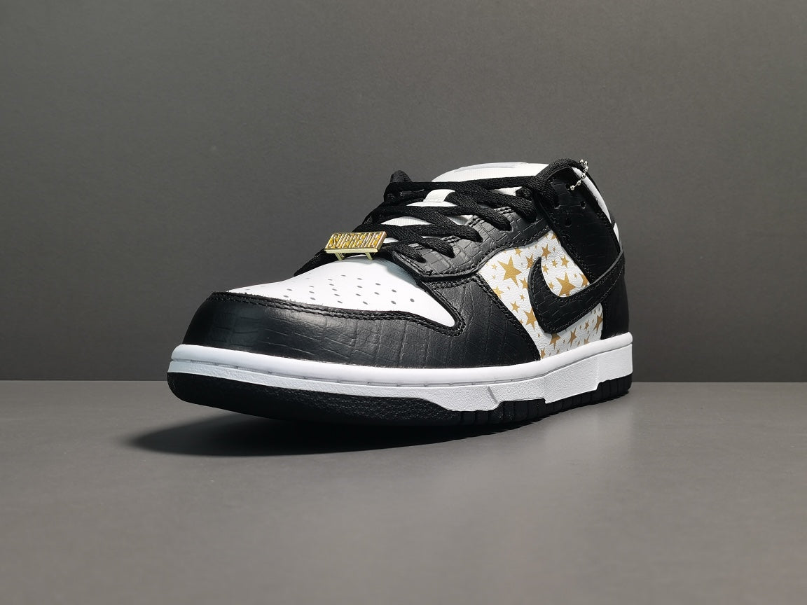 Nike SB Dunk Low ＂Black Stars＂