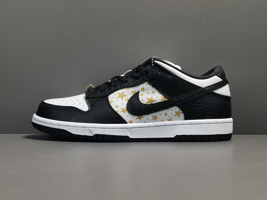 Nike SB Dunk Low ＂Black Stars＂