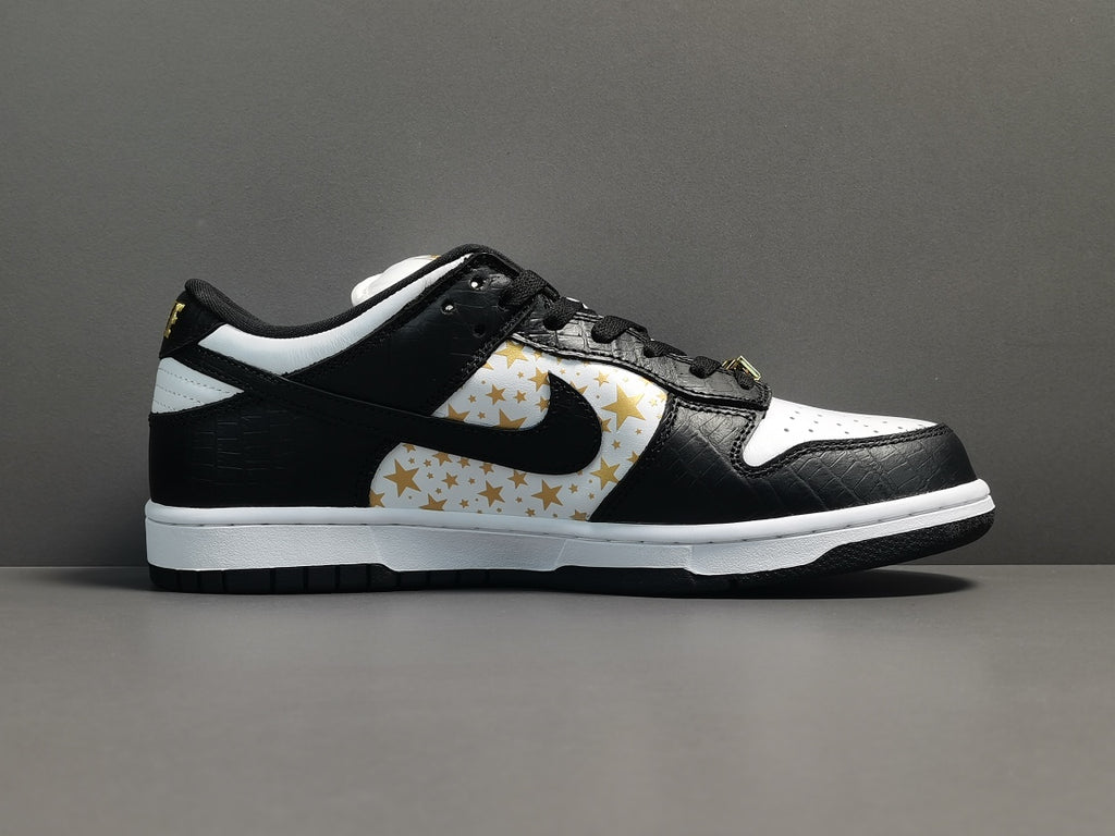 Nike SB Dunk Low ＂Black Stars＂