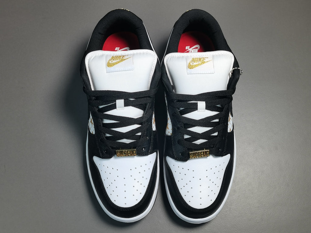 Nike SB Dunk Low ＂Black Stars＂