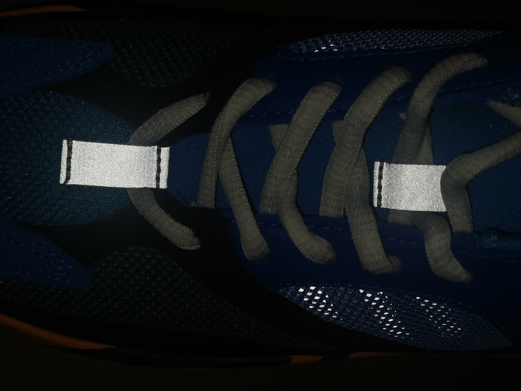 YEEZY BOOST 700＂Bright  Blue＂
