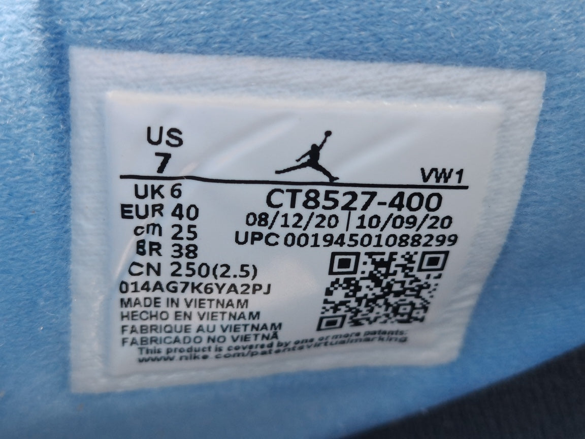 Air Jordan 4  Retro＂University Blue＂
