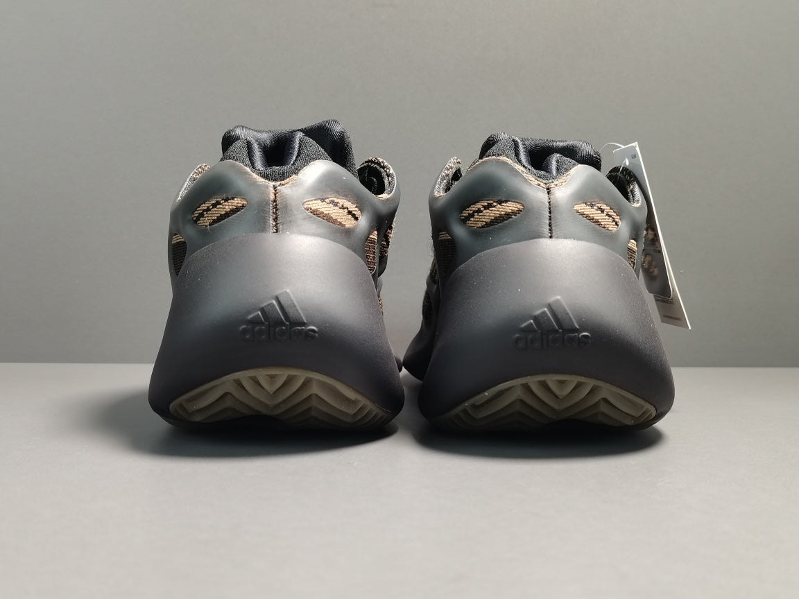 YEEZY 700 V3 “Clay Brown”