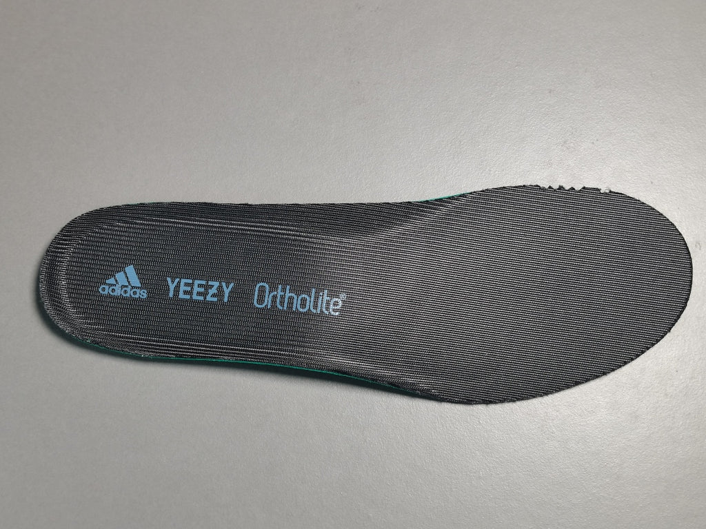 YEEZY 700 V3 “Clay Brown”