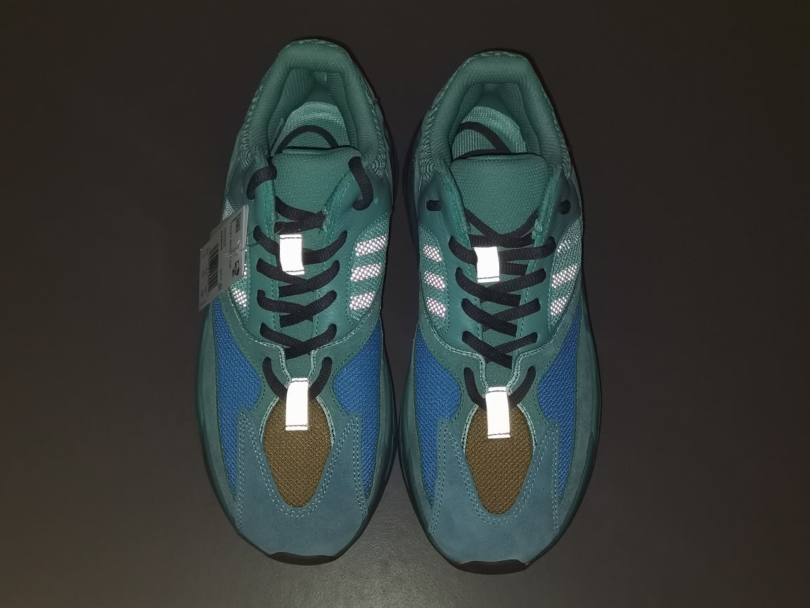 YEEZY BOOST 700＂Faded Azure＂