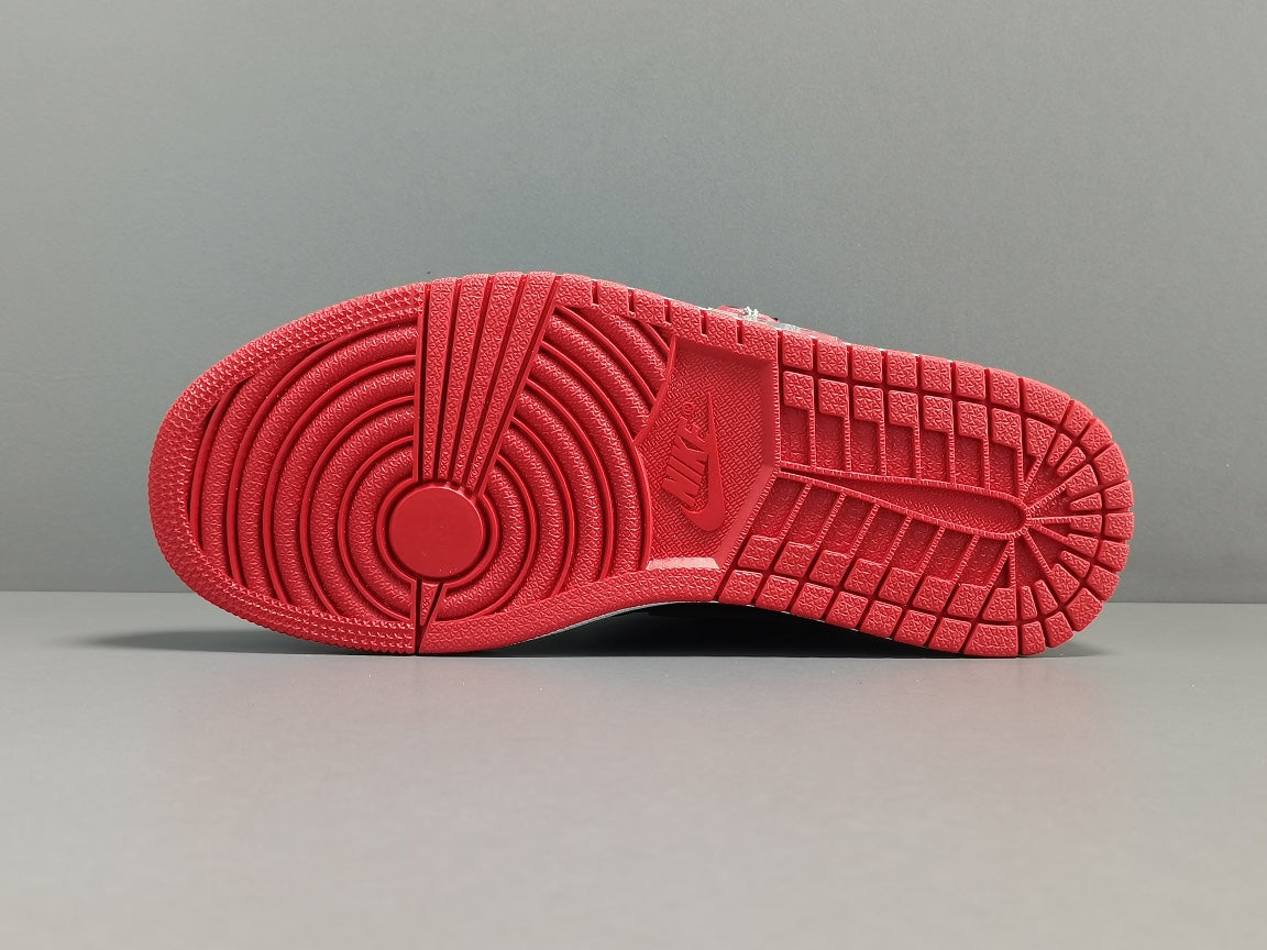 Air Jordan 1  High OG＂Bred Patent＂