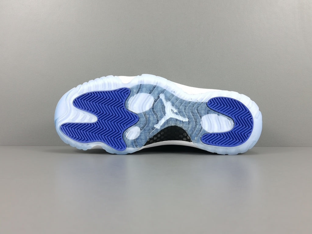 Air Jordan 11 Retro Low Concord