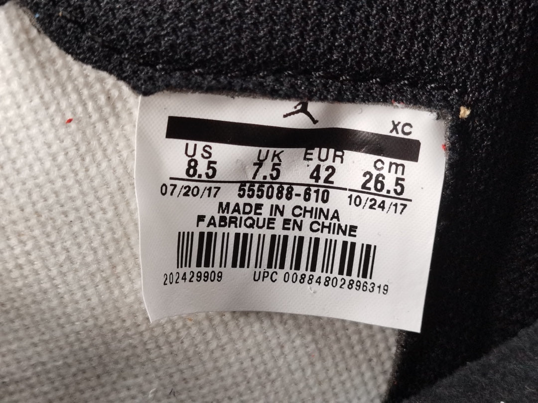 Air Jordan 1  Retro High  Bred Toe