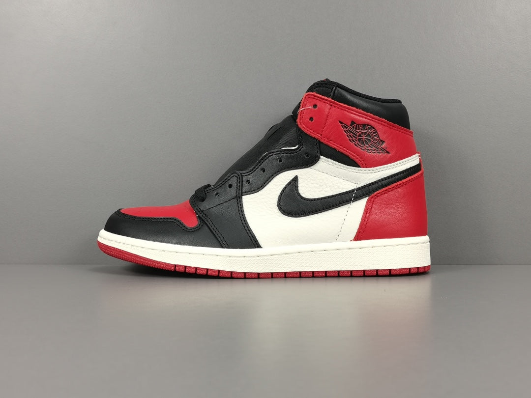 Air Jordan 1  Retro High  Bred Toe