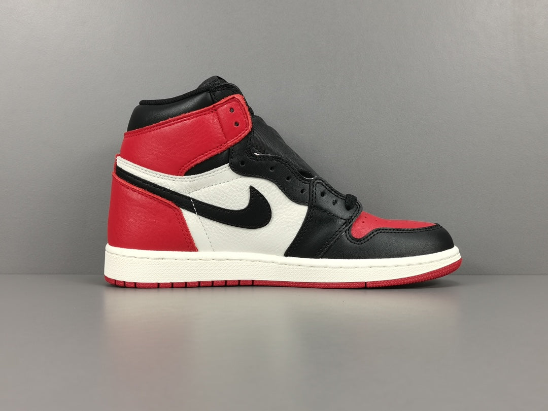 Air Jordan 1  Retro High  Bred Toe
