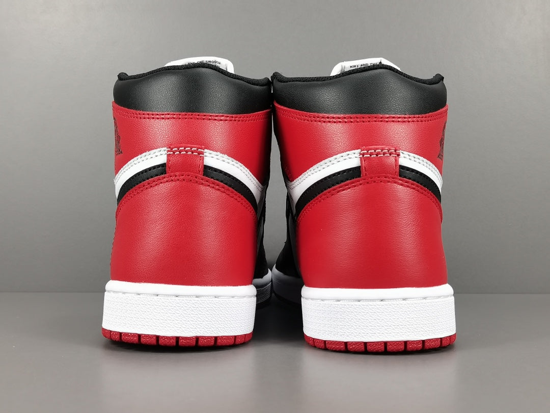 Air Jordan 1  Retro Black Toe （2016）