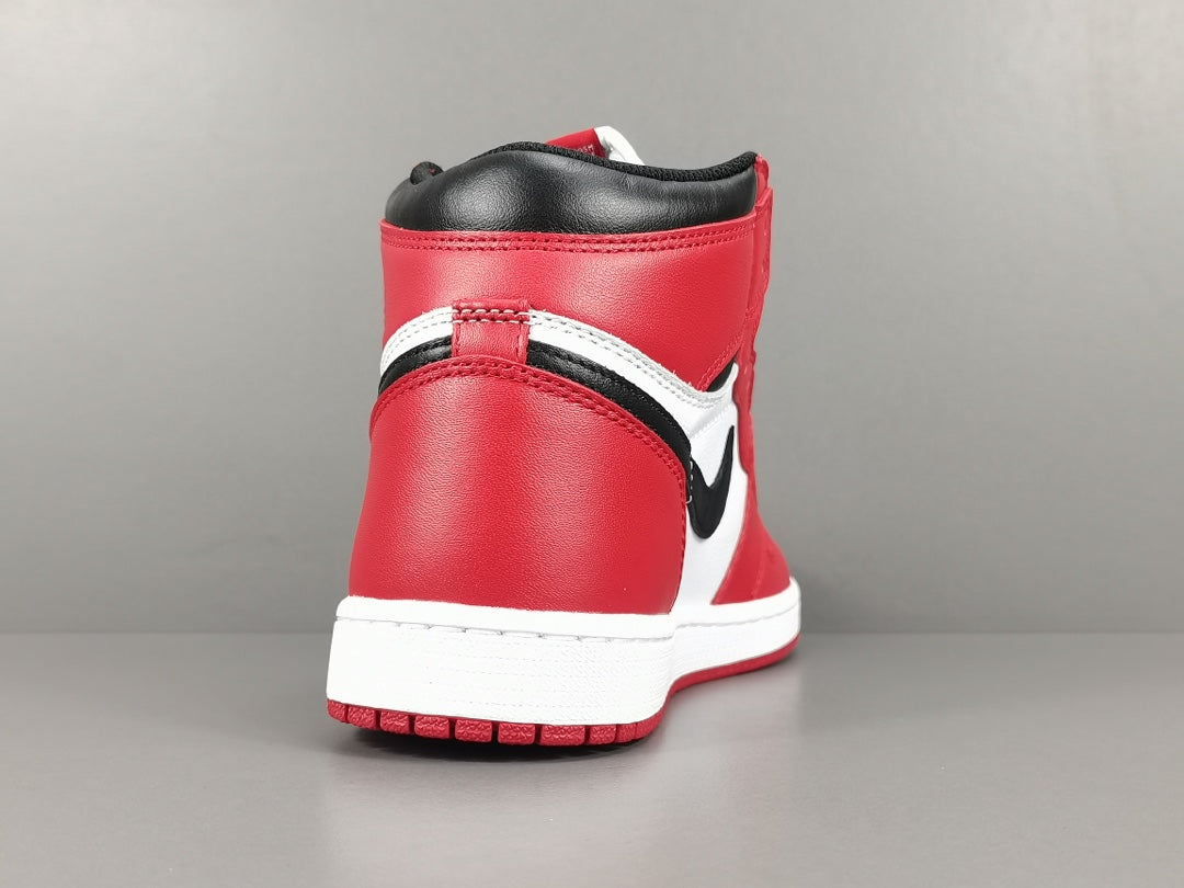 Air Jordan 1  Retro Chicago（2015）