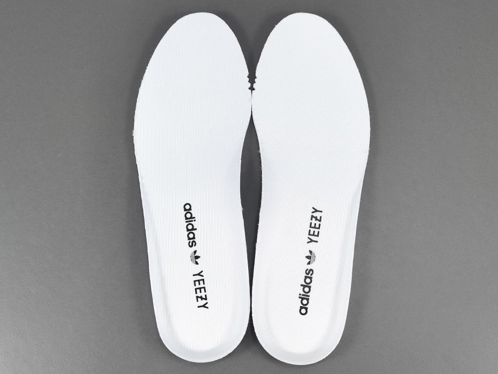 Adidas originals YEEZY BOOST 350 V2 ＂Static＂