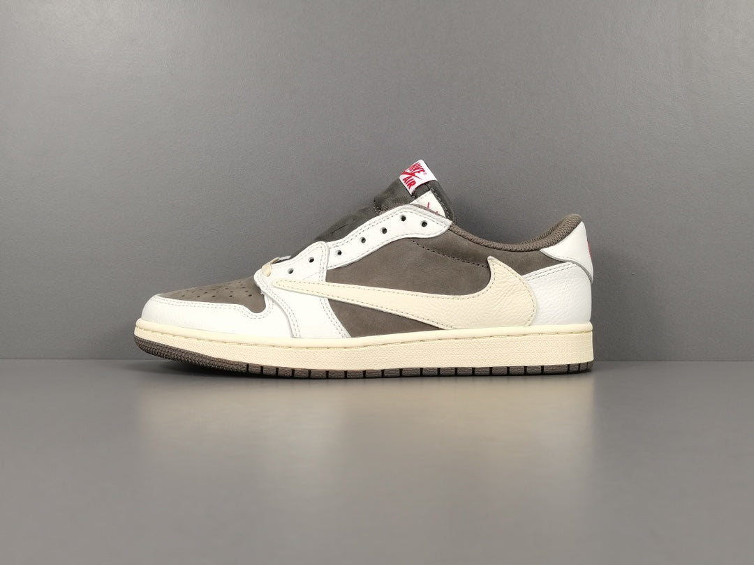 Travis Scott  x Air Jordan 1 Low OG ＂Reverse Mocha ＂