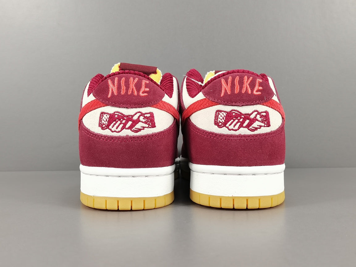Skate Like a Girl x NIKE  SB DUNK LOW QS