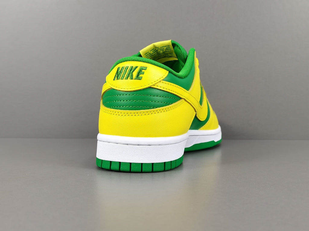 NIKE DUNK LOW Retro BTTYS