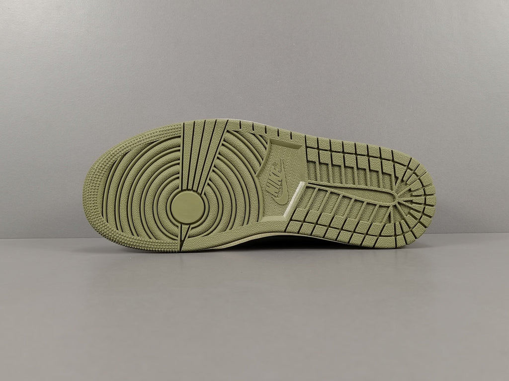 Travis Scott X Air Jordan 1 Low  "Olive "