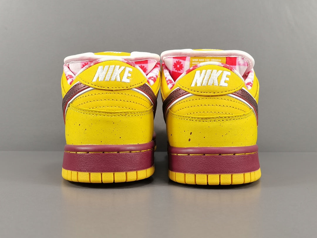 Nike SB Dunk Low  Yellow Lobster
