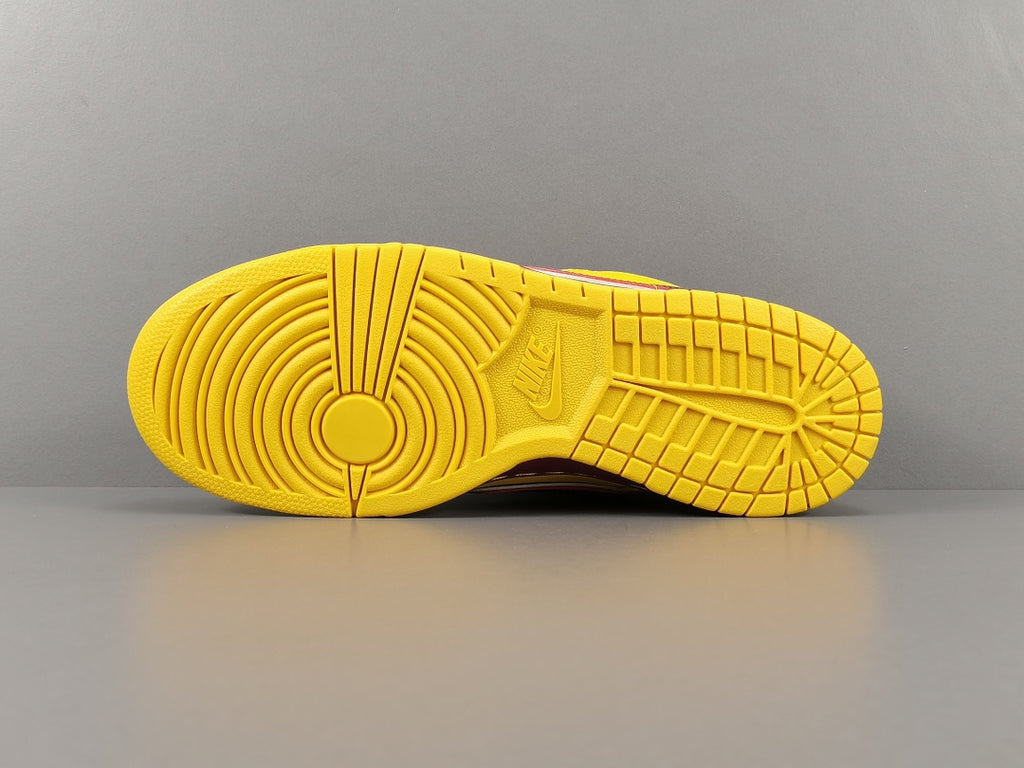 Nike SB Dunk Low  Yellow Lobster