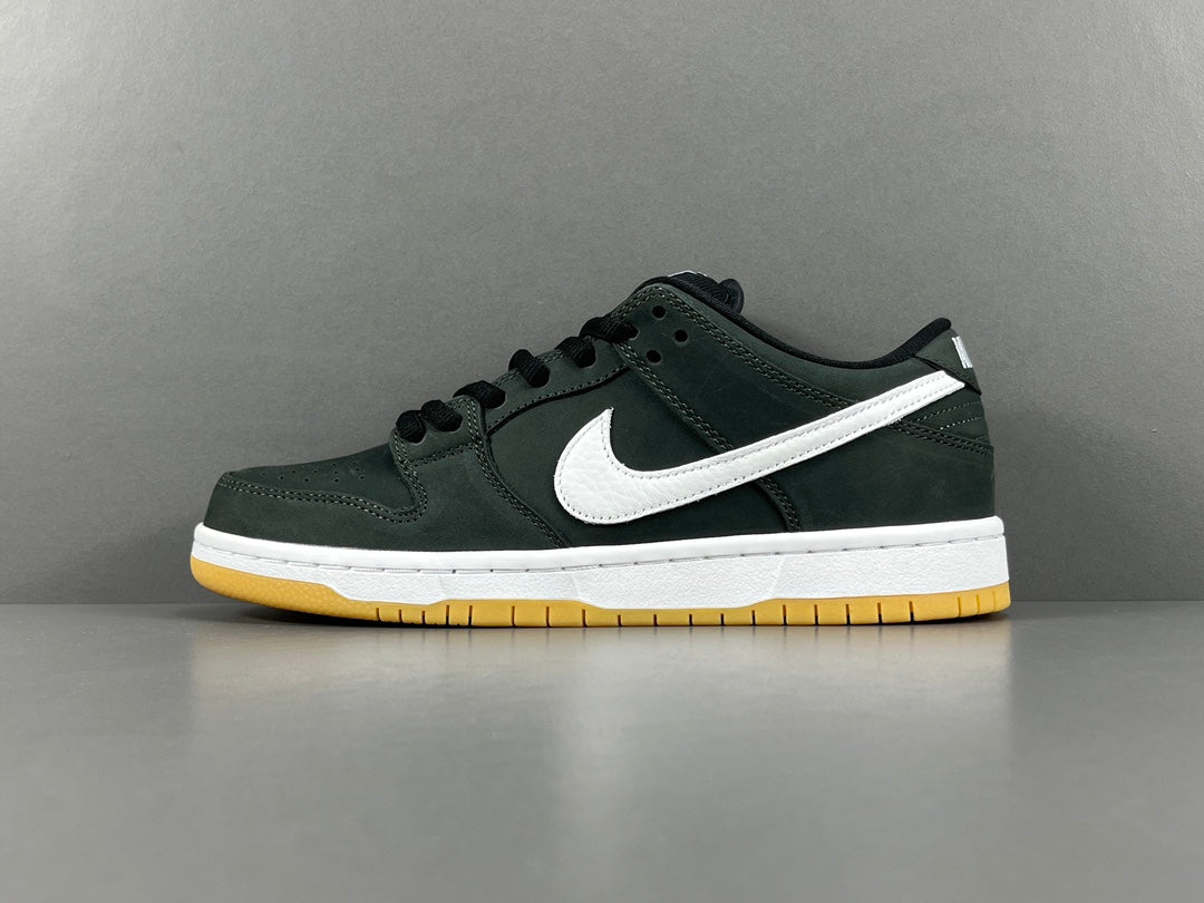 Nike DUNK SB Low  pro iso "black gum "