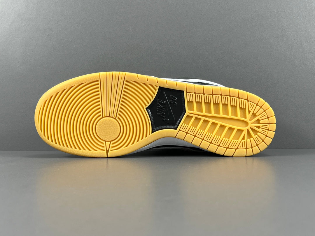 Nike DUNK SB Low  pro iso "black gum "