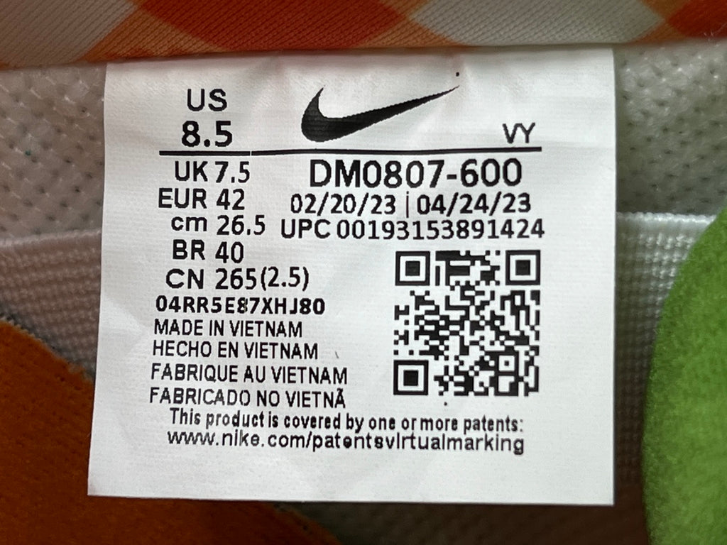 Nike DUNK SB Low  Po what the dunk