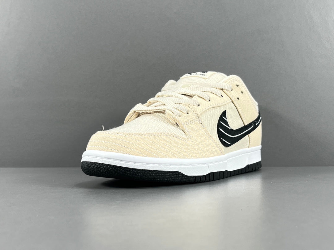 Albino & Preto X  Nike  SB Dunk Low Pro "Pearl White ＂