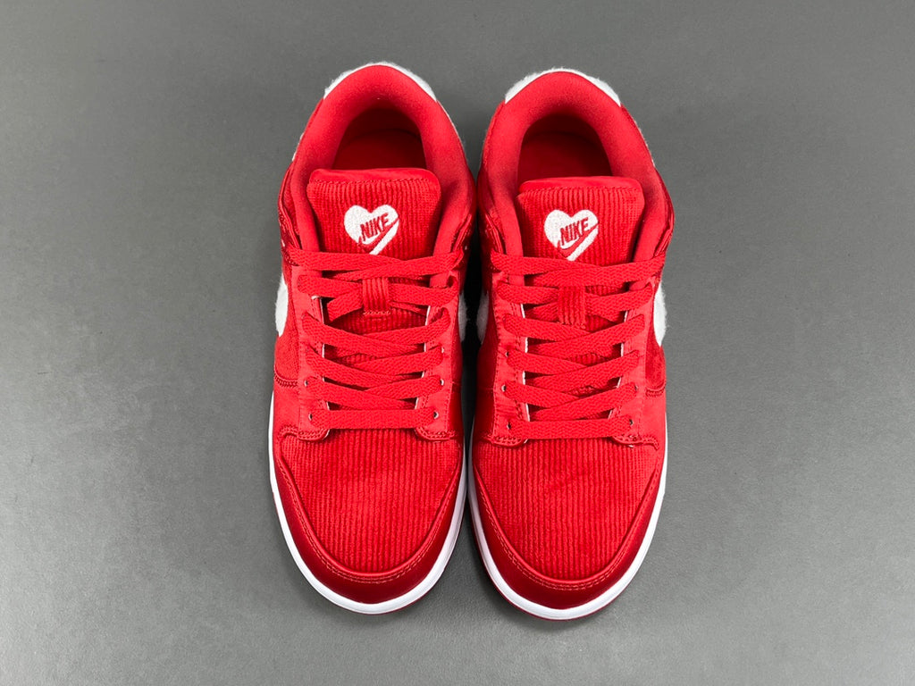 Nike DUNK Low  "Valentine‘s Day Solemates "