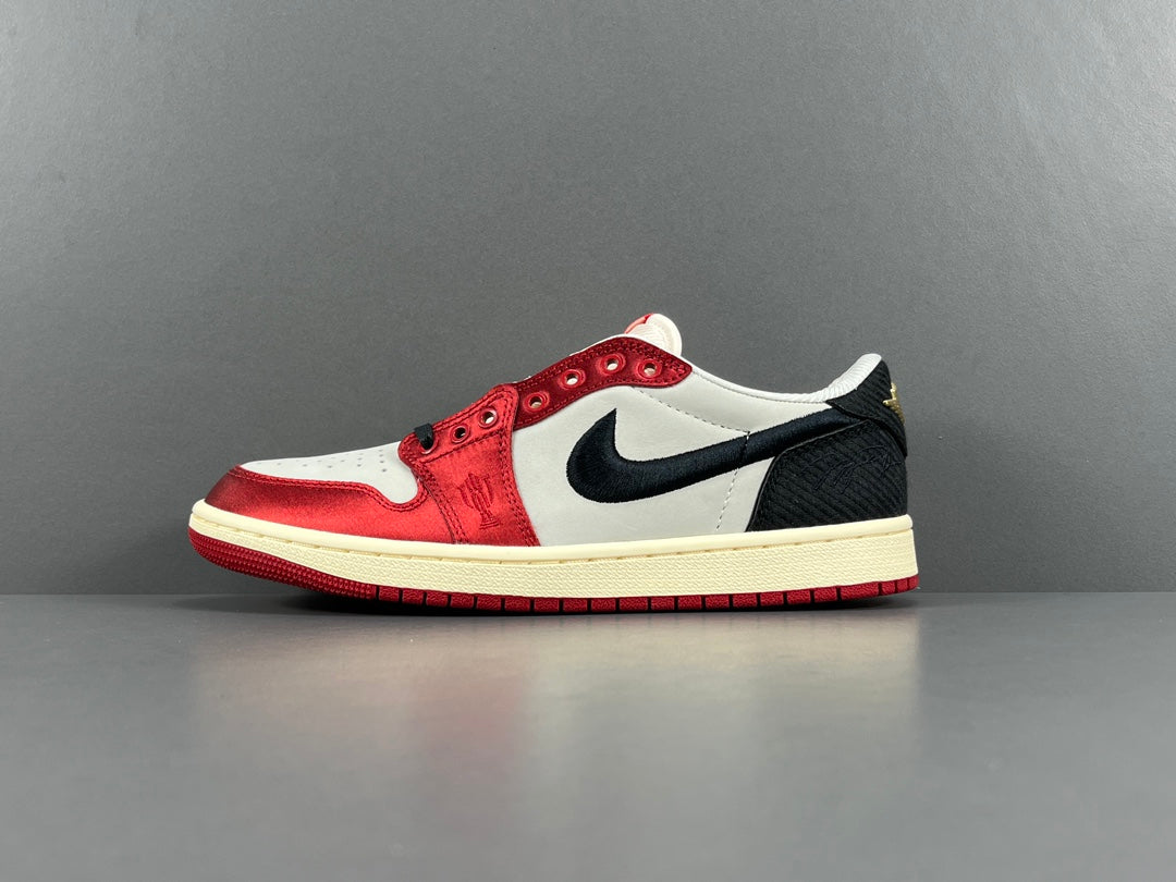 Trophy Room x Air Jordan 1 Low OG＂Away "