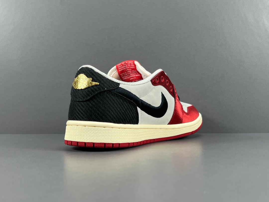 Trophy Room x Air Jordan 1 Low OG＂Away "