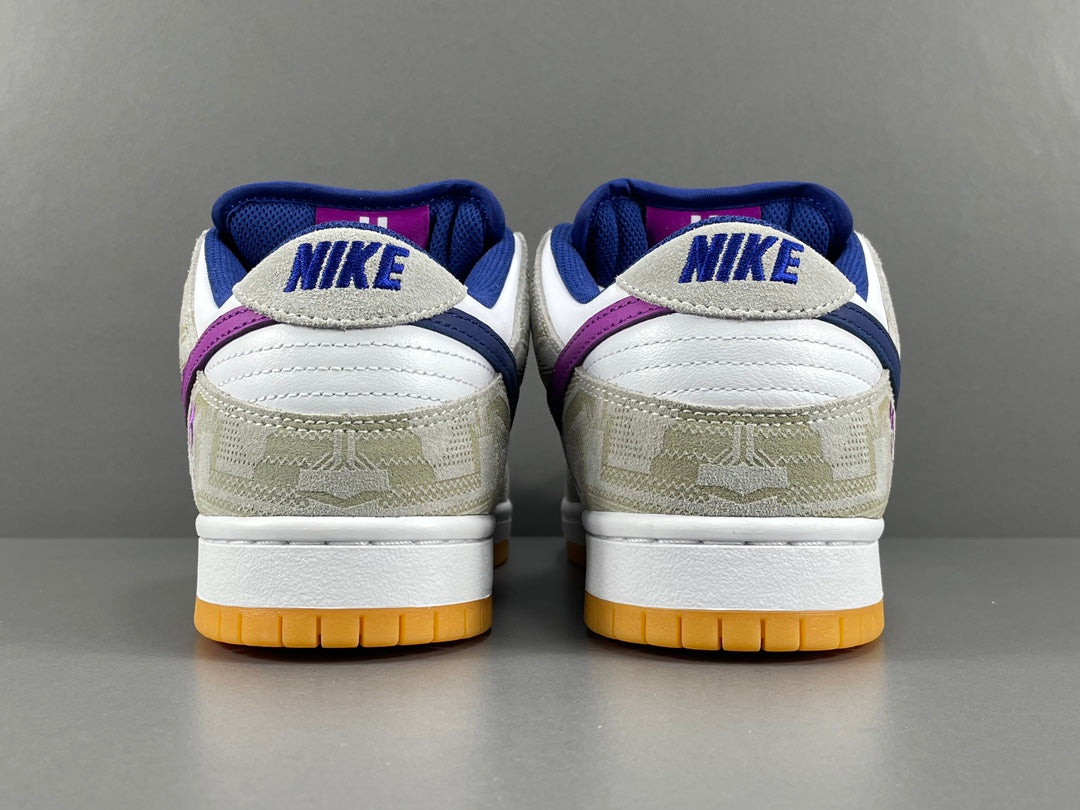 Rayssa Leal x Nike  Dunk  SB Low  ＂Pure Platinum and Vivid Purple＂