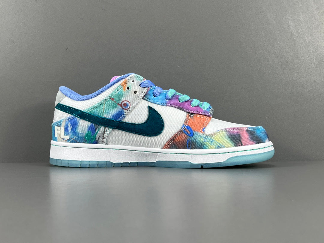 Futura Laboratories x NK Dunk SB