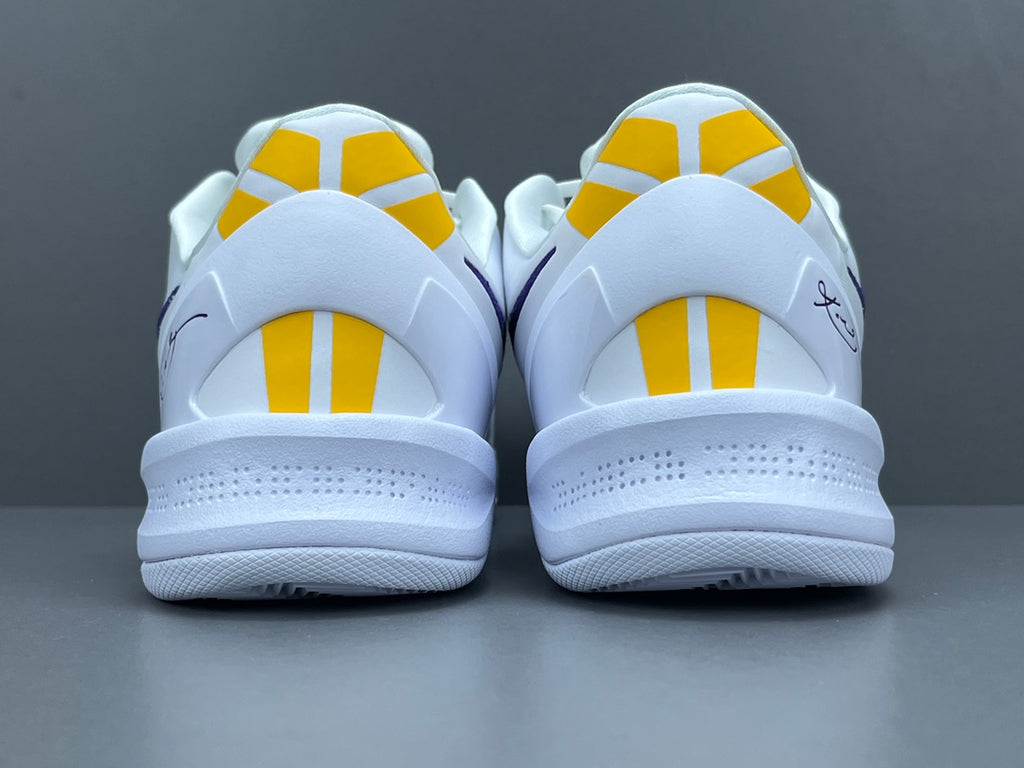 Nike Kobe 8 Protro "Halo"