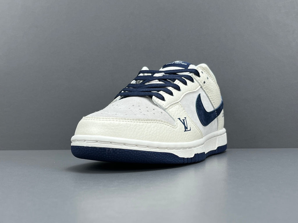 Nike SB Dunk Low&L^V