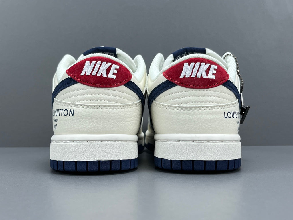 Nike SB Dunk Low&L^V