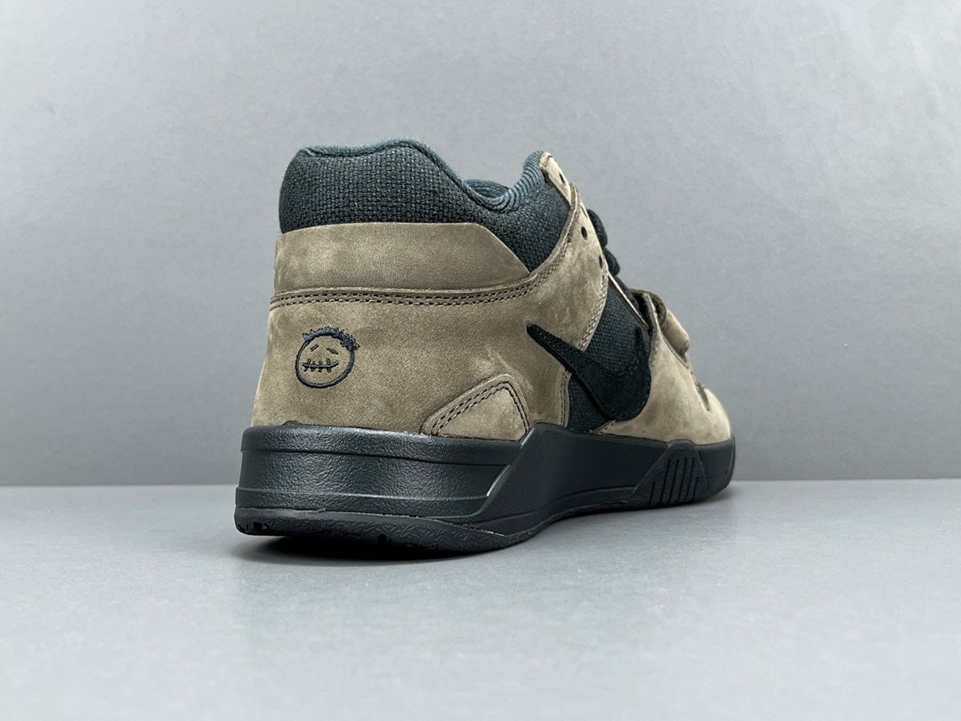 Travis Scott  x Jordan  Executive TheCheck