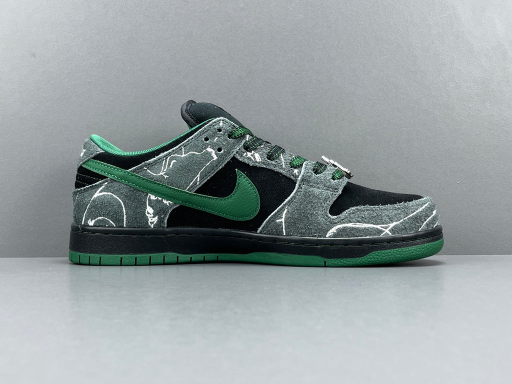 There Skateboards x Nike Dunk SB
