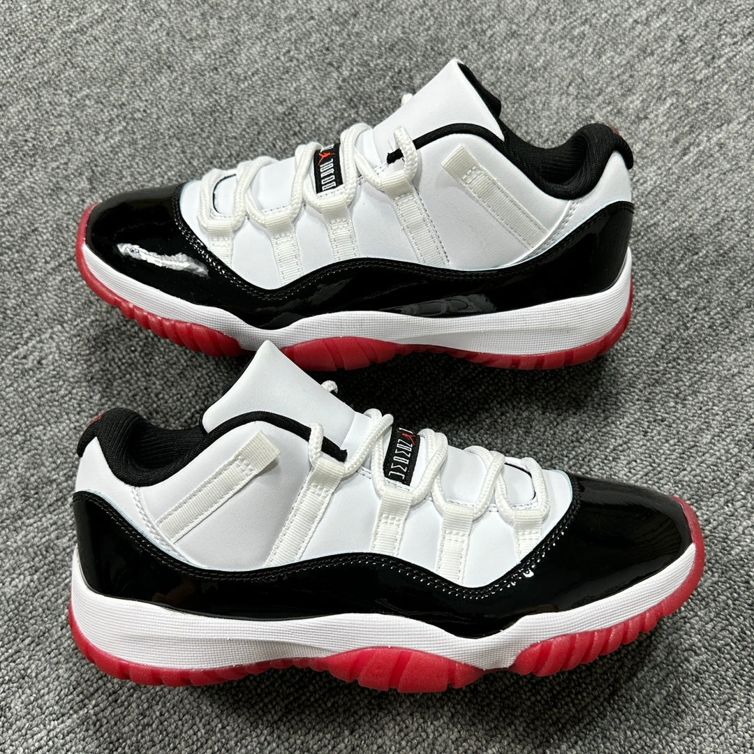 Jordan 11 Retro Low Concord Bred