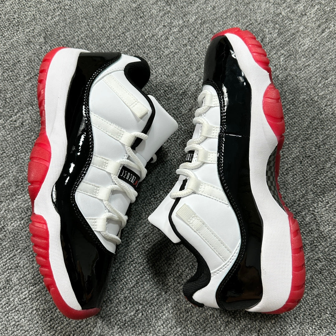 Jordan 11 Retro Low Concord Bred