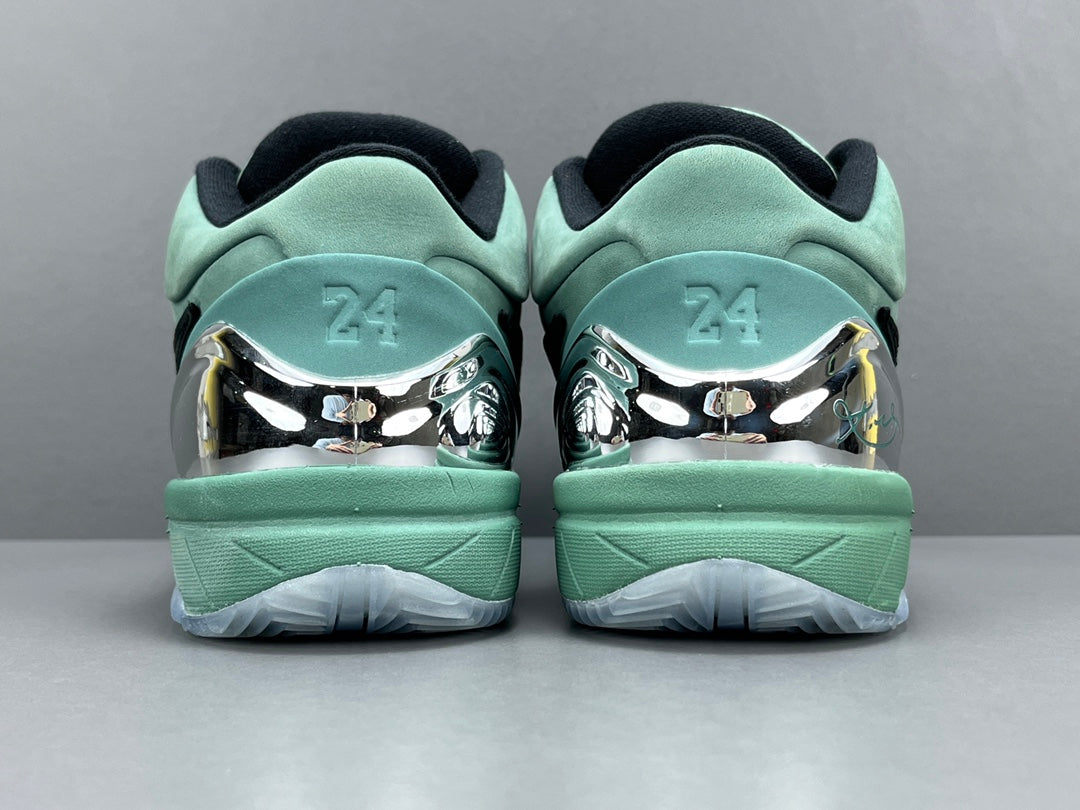 Kobe 4 protro "Girl Dad"