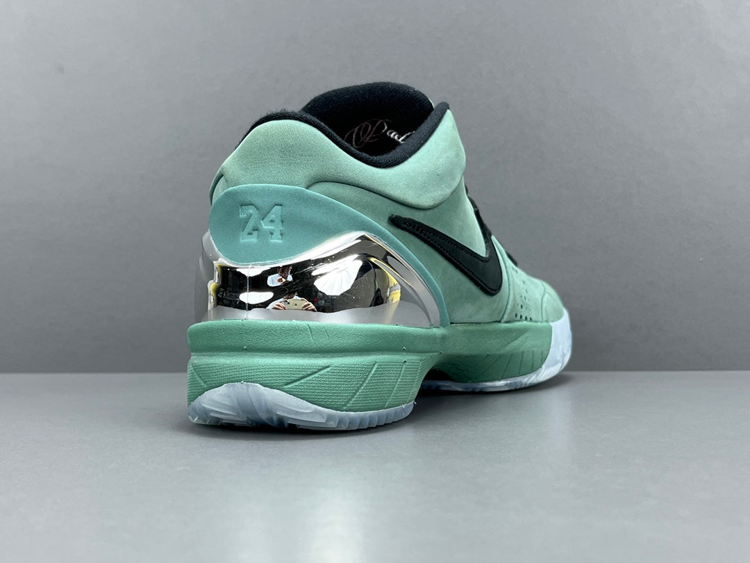 Kobe 4 protro "Girl Dad"