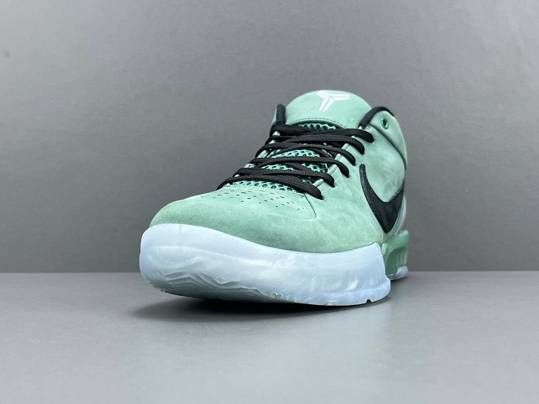 Kobe 4 protro "Girl Dad"