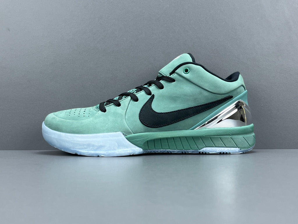 Kobe 4 protro "Girl Dad"