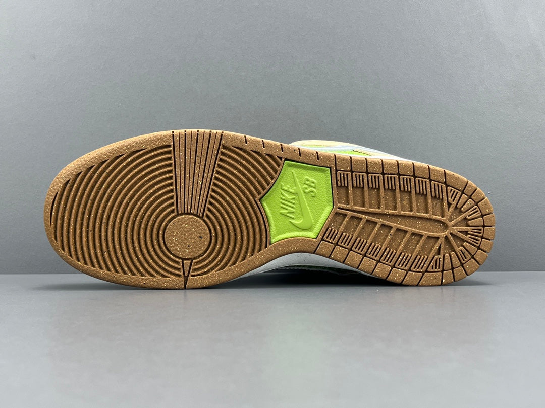 Nike Dunk SB Low"Dinner Plate"