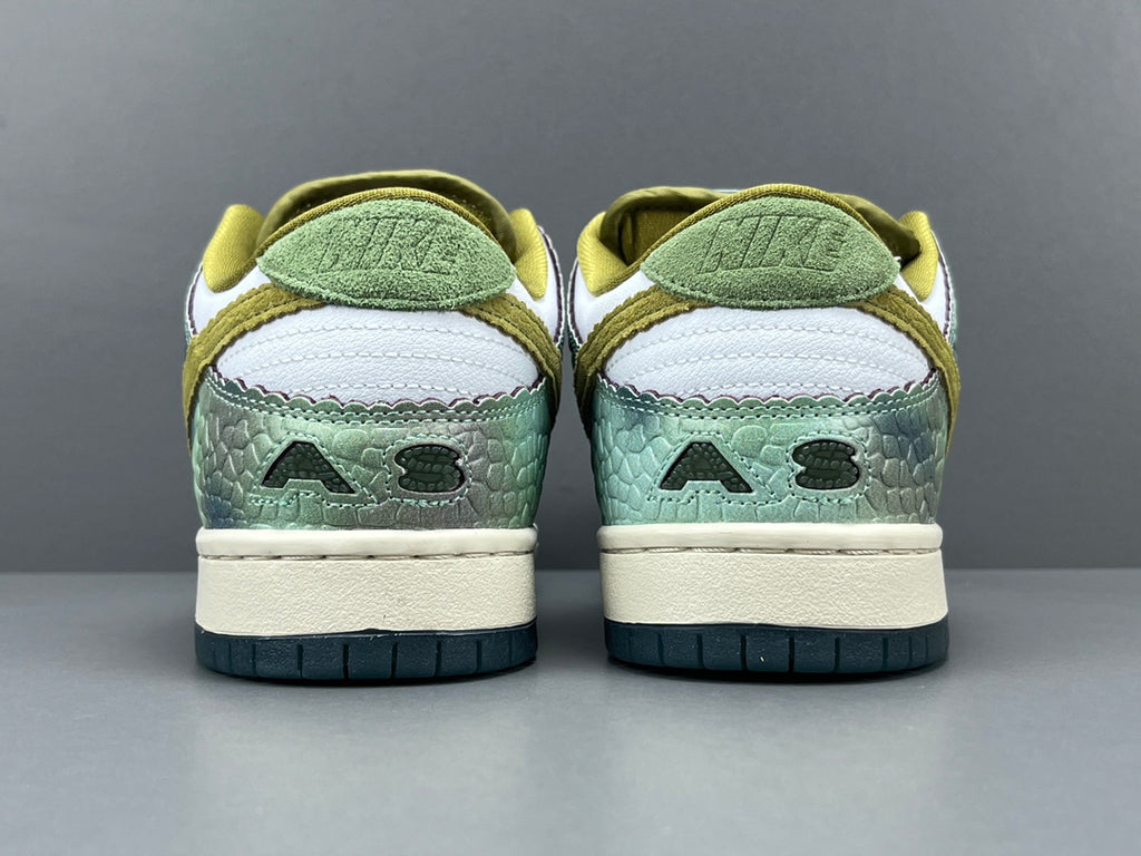 Alexis Sablone x Nike Dunk SB Low