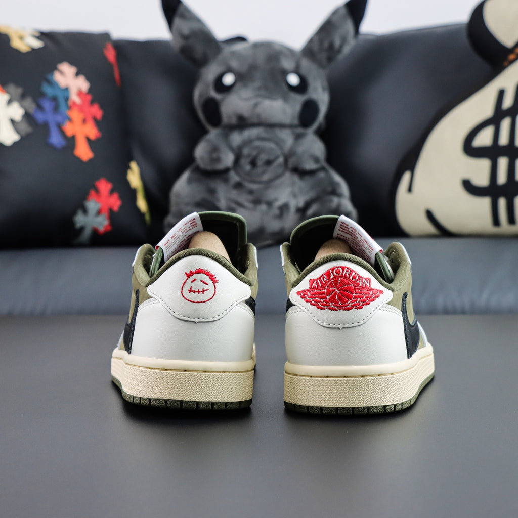 Travis Scott x Air Jordan 1 Low  "Medium Olive"